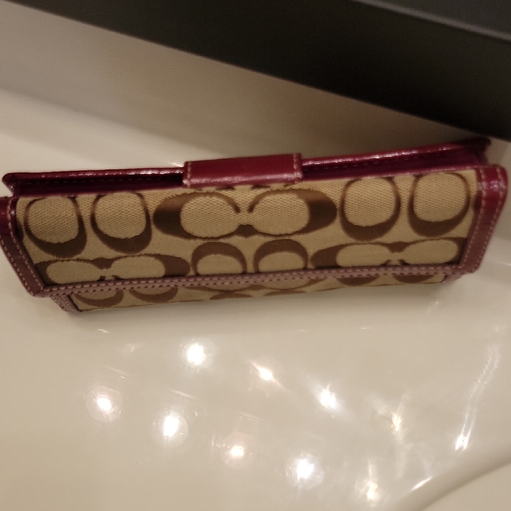 Coach Brown and Burgundy/Pink Wallet Signature Collection - Picture 10 of 14